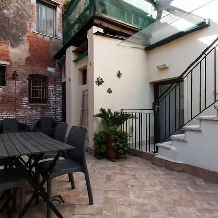 Apartment Ca'mariagrazia Flat In With Private Patio *
